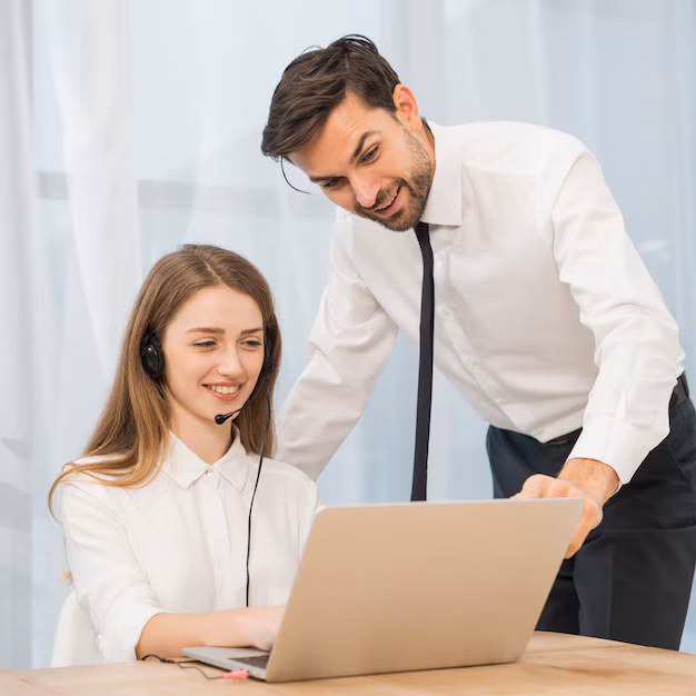 people-working-call-center_23-2148094822